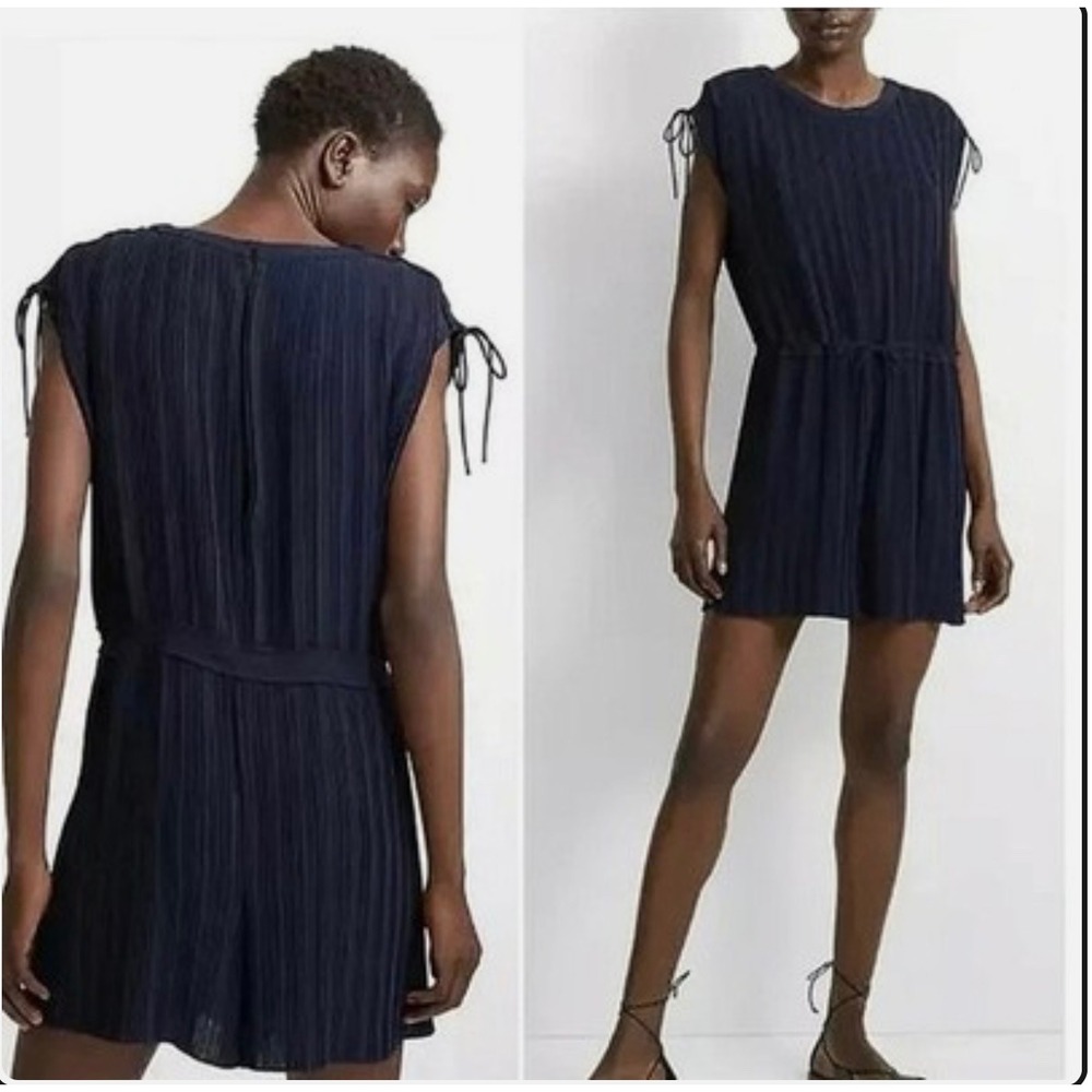 Club Monaco‎ Navy Blue Viga Pleated Tie Waist Sleeveless Romper Shorts Size 2